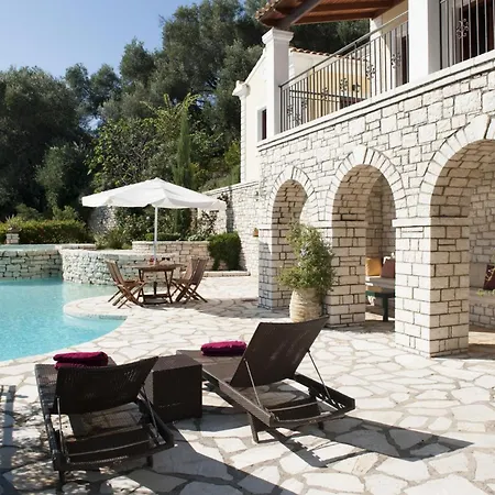 Maro Agios Stefanos Kassiopi