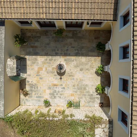 Maro Villa